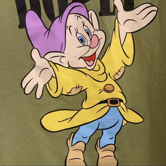 3/$35 or 4/$45 Snow white Dopey Dwarf Graphic Tee - Picture 4 of 6